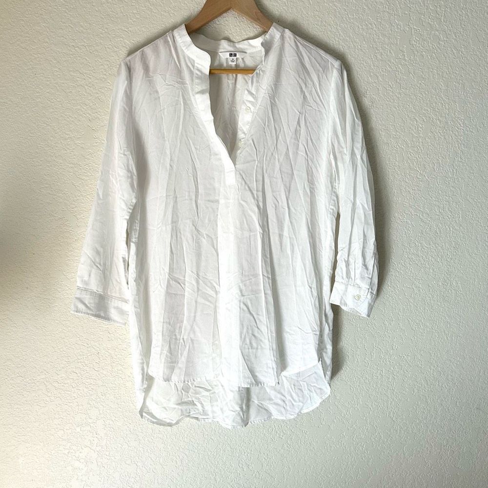 Uniqlo White Button Up Shirt